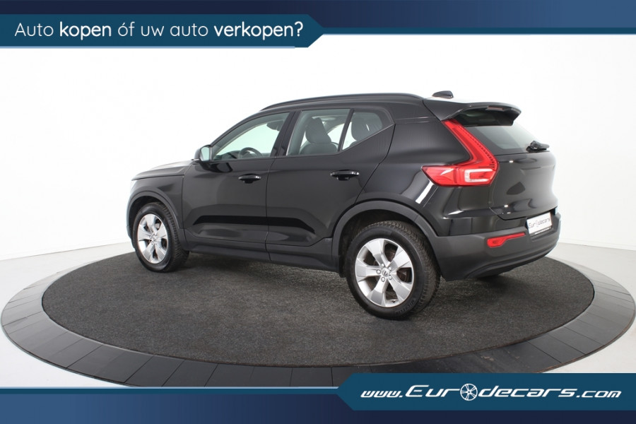 Volvo XC40 1.5 T2 Momentum *1ste Eigenaar*Navigatie*DAB*Camera*