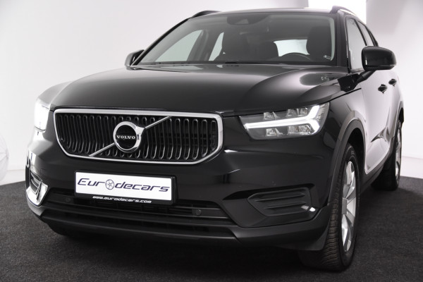 Volvo XC40 1.5 T2 Momentum *1ste Eigenaar*Navigatie*DAB*Camera*