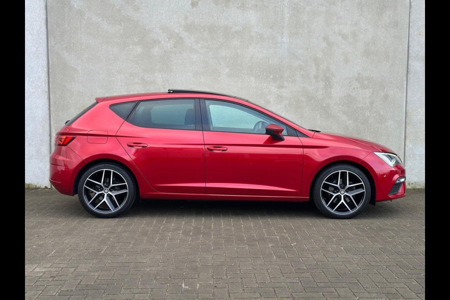 Seat Leon 1.4 EcoTSI FR Pano Carplay Camera Leder/alca 18''