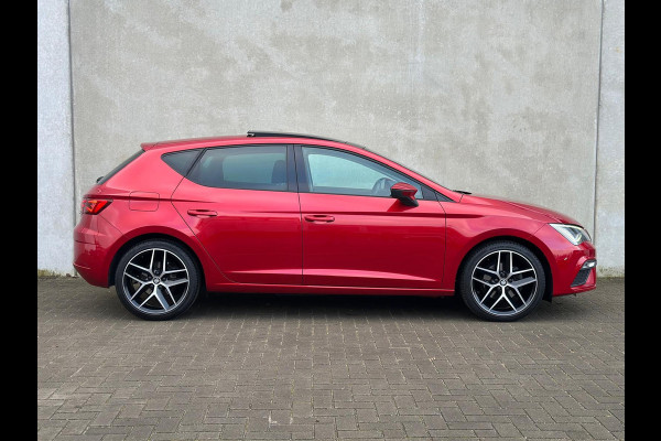 Seat Leon 1.4 EcoTSI FR Pano Carplay Camera Leder/alca 18''