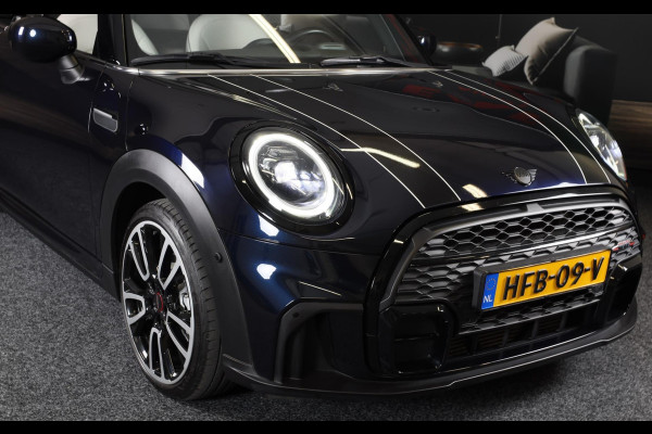 MINI Cabrio 1.5 Cooper JCW Pakket / Aut / Navi / Cc / Leder / Digital Cockpit / Sfeerverlichting / Windscherm / Led / Pdc