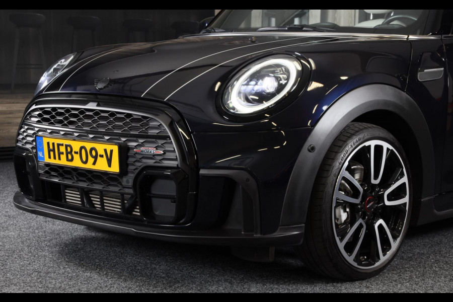 MINI Cabrio 1.5 Cooper JCW Pakket / Aut / Navi / Cc / Leder / Digital Cockpit / Sfeerverlichting / Windscherm / Led / Pdc