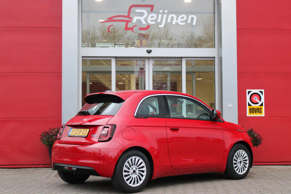 Fiat 500E RED 95PK 24 kWh | NAVIGATIE | APPLE CARPLAY/ANDROID AUTO | LANE ASSIST | CRUISE CONTROL | CLIMATE CONTROL | DAB+ RADIO | NIEUWE AUTO! |