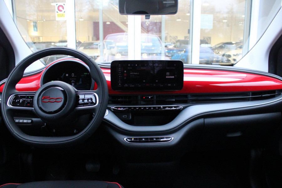 Fiat 500E RED 95PK 24 kWh | NAVIGATIE | APPLE CARPLAY/ANDROID AUTO | LANE ASSIST | CRUISE CONTROL | CLIMATE CONTROL | DAB+ RADIO | NIEUWE AUTO! |