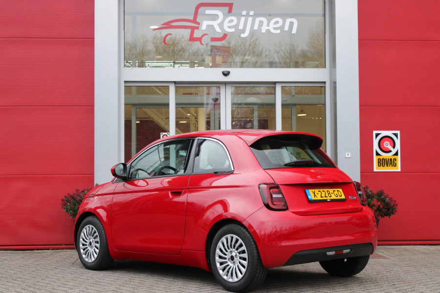 Fiat 500E RED 95PK 24 kWh | NAVIGATIE | APPLE CARPLAY/ANDROID AUTO | LANE ASSIST | CRUISE CONTROL | CLIMATE CONTROL | DAB+ RADIO | NIEUWE AUTO! |