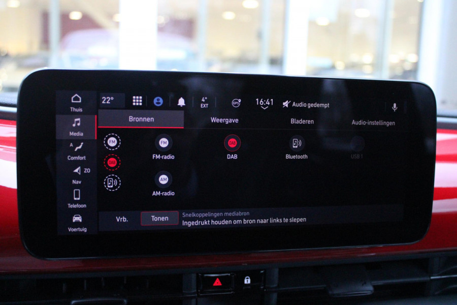 Fiat 500E RED 95PK 24 kWh | NAVIGATIE | APPLE CARPLAY/ANDROID AUTO | LANE ASSIST | CRUISE CONTROL | CLIMATE CONTROL | DAB+ RADIO | NIEUWE AUTO! |