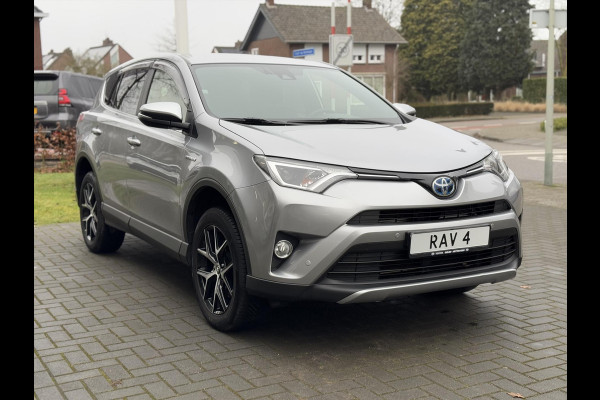 Toyota RAV4 2.5 Full Hybrid Dynamic Sport | Trekhaak, Keyless, Navigatie, 18 inch lichtmetalen velgen, Parkeersensoren