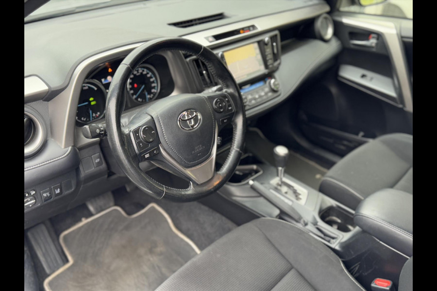 Toyota RAV4 2.5 Full Hybrid Dynamic Sport | Trekhaak, Keyless, Navigatie, 18 inch lichtmetalen velgen, Parkeersensoren