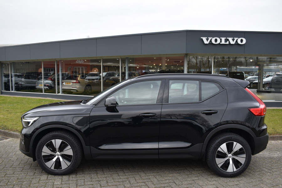 Volvo XC40 T5 262PK Plug-in hybrid Plus Dark | Climate pack | All-season banden |  Achteruitrijcamera | Elektrische voorstoelen met geheugen