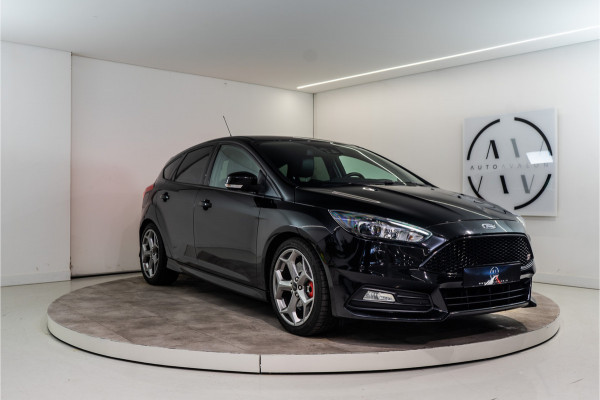 Ford Focus 2.0 ST 251PK | Bull X | HG Tune | Carplay | Leder | Garantie