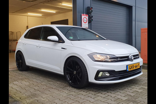 Volkswagen Polo 1.0 TSI R-LINE 2X / CARPLAY / ''18 R-VELGEN / STOELVERW. / P.SENSOREN V+A / PRIVACY GLASS / RECENT GROTE BEURT !