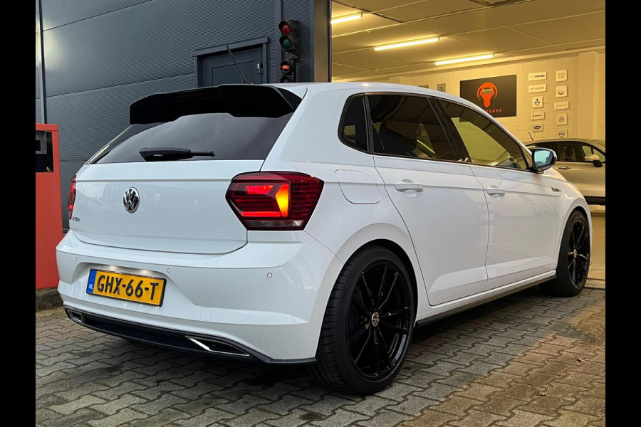 Volkswagen Polo 1.0 TSI R-LINE 2X / CARPLAY / ''18 R-VELGEN / STOELVERW. / P.SENSOREN V+A / PRIVACY GLASS / RECENT GROTE BEURT !