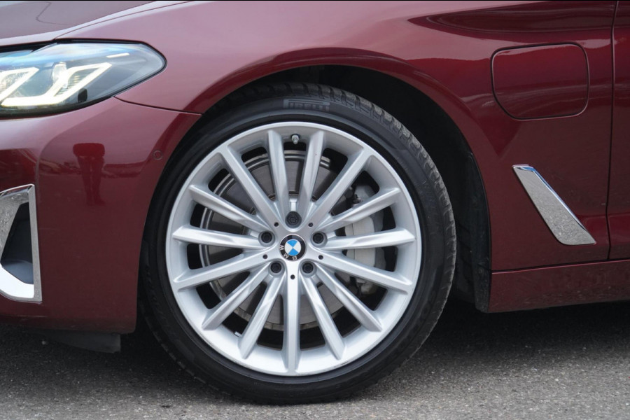 BMW 5 Serie Touring 530e High Executive / Facelift / Laser LED / 360 Camera / Head-Up / Harman Kardon / Memory Seats