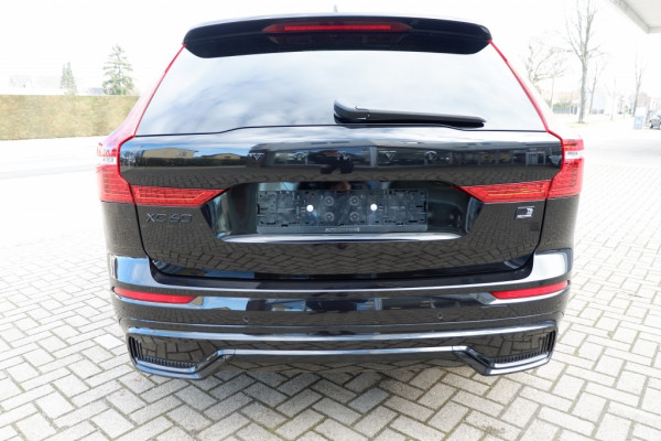 Volvo XC60 2.0 T6 AWD Plug-in Hybrid 350 pk Black Edition Rijklaarprijs!