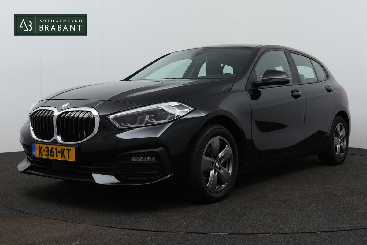 BMW 1-serie 118i Executive Edition (1e Eig, NL-auto, Dealer onderH Carplay/ Android, Navi-groot, PDC V+A, Cruise Control, Etc)