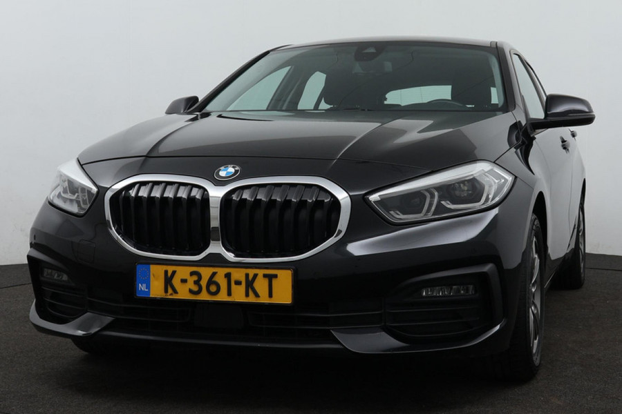 BMW 1-serie 118i Executive Edition (1e Eig, NL-auto, Dealer onderH Carplay/ Android, Navi-groot, PDC V+A, Cruise Control, Etc)