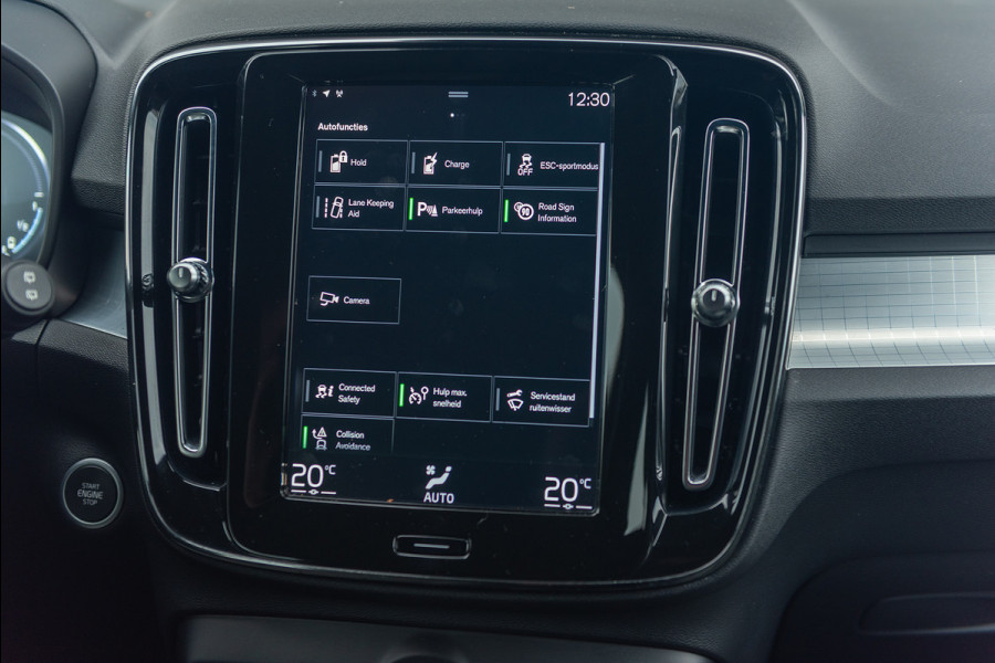 Volvo XC40 T4 Aut. Plug-in Hybrid Ultimate Bright Parkeercamera Navigatie 211pk