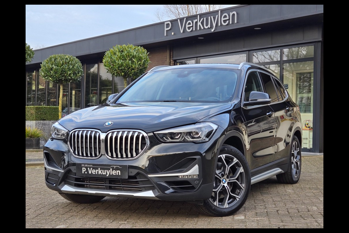 BMW X1 XDRIVE25E X LINE I SPORTSTOELEN I TREKHAAK I HEAD UP I