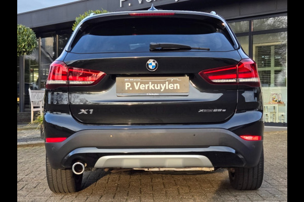 BMW X1 XDRIVE25E X LINE I SPORTSTOELEN I TREKHAAK I HEAD UP I