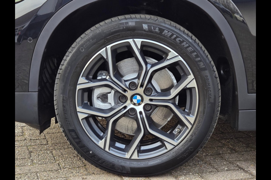 BMW X1 XDRIVE25E X LINE I SPORTSTOELEN I TREKHAAK I HEAD UP I