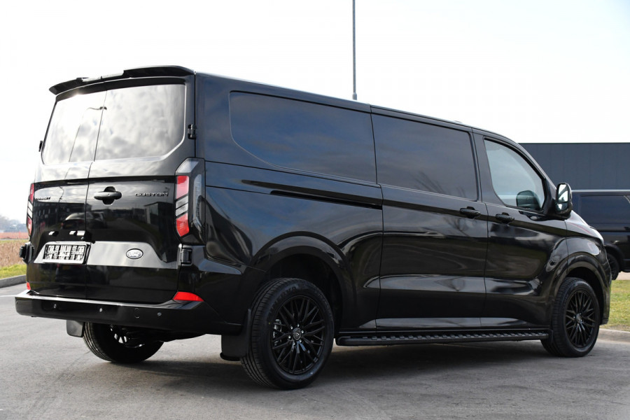 Ford Transit Custom 320 2.0 TDCI L2H1 Black Edition Limited Virtual, Adaptieve Cruise, Camera, Carplay, 170PK, Automaat, LED, Multimedia, Sensoren, Stoelverwarming, UNIEK!