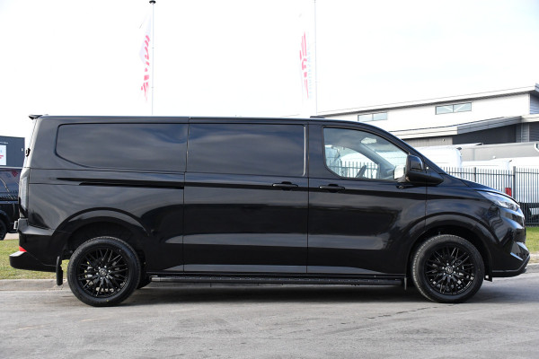 Ford Transit Custom 320 2.0 TDCI L2H1 Black Edition Limited Virtual, Adaptieve Cruise, Camera, Carplay, 170PK, Automaat, LED, Multimedia, Sensoren, Stoelverwarming, UNIEK!