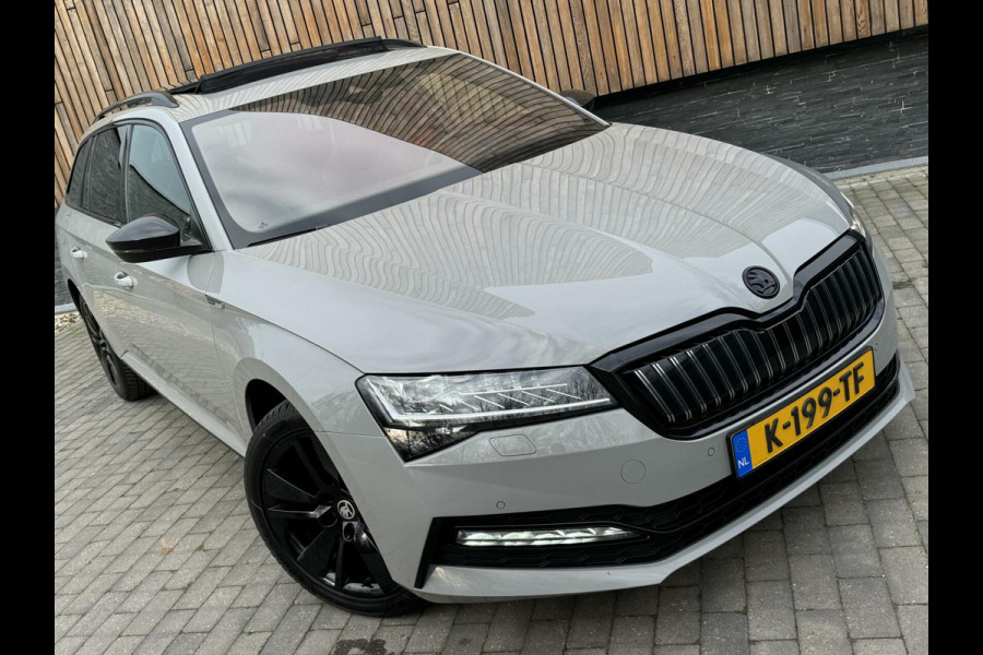 Škoda Superb Combi 1.4 TSI iV Sportline Automaat | Panoramadak | Trekhaak uitklapbaar | Groot navigatiesysteem | Achteruitrijcamera | LED ver