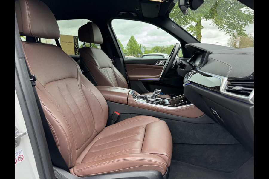 BMW X5 xDrive40i High Executive 7p. Navi,Clima,Cruise Adaptief,Leder,Camera,LM Velgen 22'',Stoelverwarming,341pk