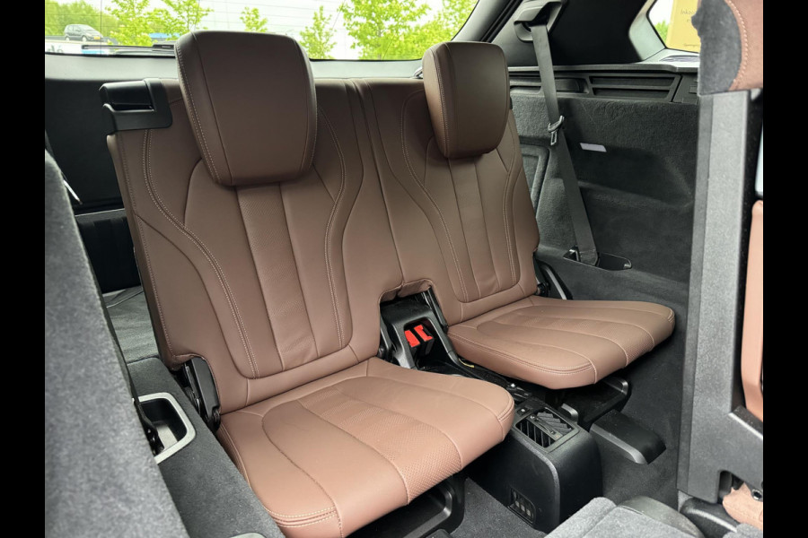 BMW X5 xDrive40i High Executive 7p. Navi,Clima,Cruise Adaptief,Leder,Camera,LM Velgen 22'',Stoelverwarming,341pk
