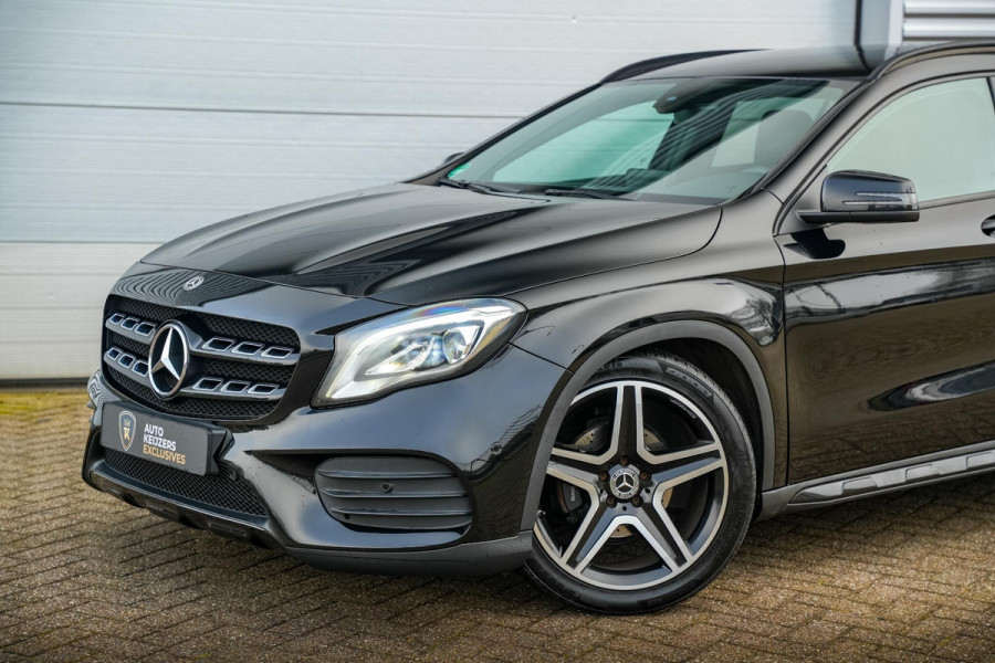 Mercedes-Benz GLA GLA 180 Night pakket Automaat