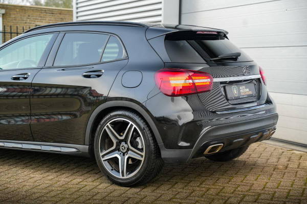 Mercedes-Benz GLA GLA 180 Night pakket Automaat