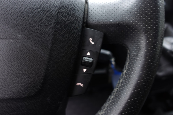Peugeot Boxer 335 2.0 BlueHDI L2H1 | 160pk | Premium | A. CAMERA | AIRCO | CRUISE | *NAV* | BETIMMERING | 2.500kg trekgw.