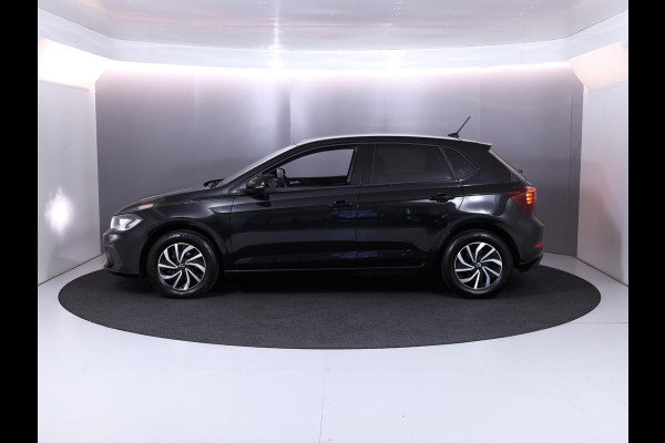 Volkswagen Polo 1.0 TSI Life 95 pk | Private lease vanaf € 469,- pm | Verlengde garantie | Navigatie via App | Parkeersensoren | Achteruitrijcamera | Adaptieve cruise control | Stoelverwarming |