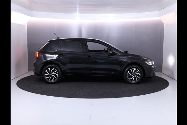 Volkswagen Polo 1.0 TSI Life 95 pk | Private lease vanaf € 469,- pm | Verlengde garantie | Navigatie via App | Parkeersensoren | Achteruitrijcamera | Adaptieve cruise control | Stoelverwarming |