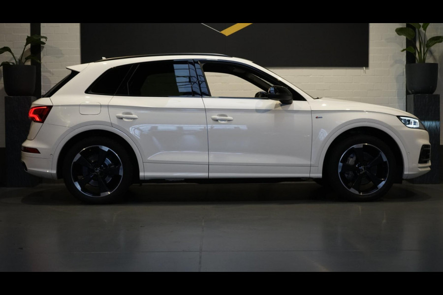 Audi Q5 45 TFSI Quattro 3x S-Line Black Edition AUTOMAAT-ACC-BANG&OLUFSEN-CAMERA-DAB-RS ZETELS-LUCHTVERING-STANDKACHEL-TREKHAAK