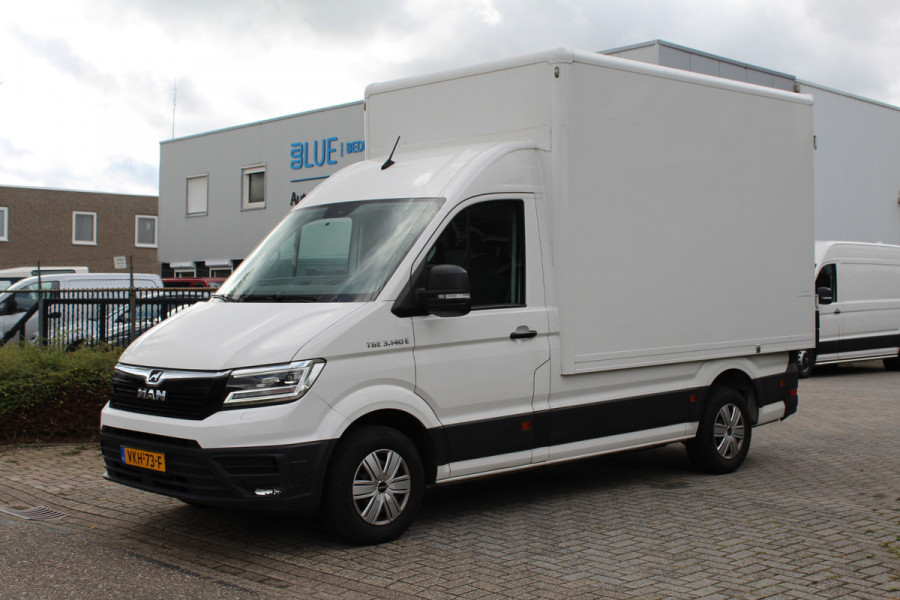 MAN E-TGE ETGE 3.140 ATHLET Automaat Bakwagen Meubelbak ✓ airco ✓ navigatie ✓ cruise control ✓ Led ✓ Koffer  ( Volkswagen e-Crafter )