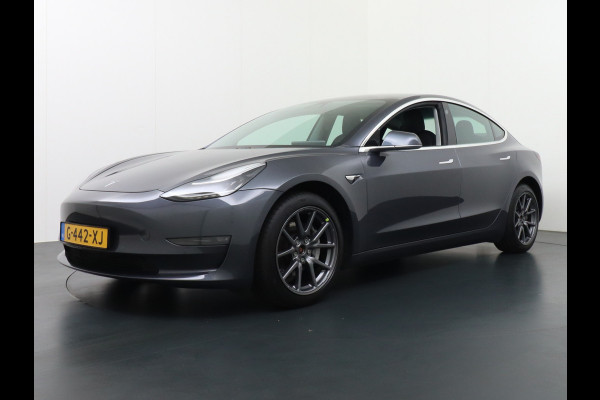 Tesla Model 3 Long Range 75kWh 463PK FSD-Full Self Driving Computer-3 Premium Audio 4wd  18" Lmv AutoPilot Panoramadak Camera's Leder Adaptive Stoel en achterbank verwarming Keyless Electr.Stoelen+Memory+Easy-Entry WiFi Origineel Nederlandse auto Grootste accu, Tot 16,5kwh thuis laden.