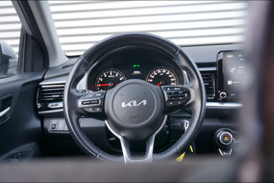 Kia Stonic 100PK DynamicLine CARPLAY | CRUISE | CAMERA | 16'LMV | CLIMA!