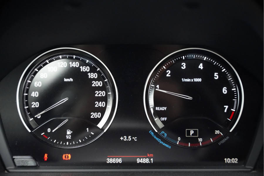 BMW 1-serie 118i Edition M-Sport Shadow High Executive | Harman Kardon | Panoramadak | Stoelverwarming | Stuurverwarming | Keyless | Camera | Navigatie | Shadowline | DAB | PDC |