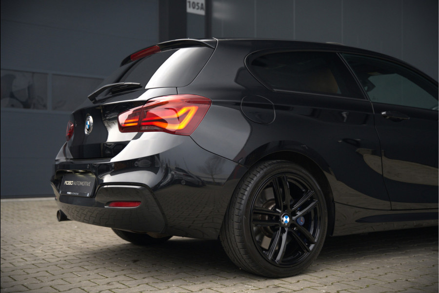 BMW 1-serie 118i Edition M-Sport Shadow High Executive | Harman Kardon | Panoramadak | Stoelverwarming | Stuurverwarming | Keyless | Camera | Navigatie | Shadowline | DAB | PDC |