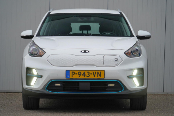 Kia e-Niro DynamicLine 64 kWh / Navigatie / Incl. BTW / Trekhaak / Climate / Cruise Control