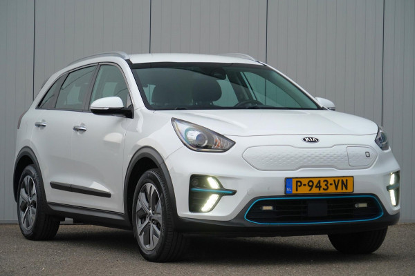 Kia e-Niro DynamicLine 64 kWh / Navigatie / Incl. BTW / Trekhaak / Climate / Cruise Control