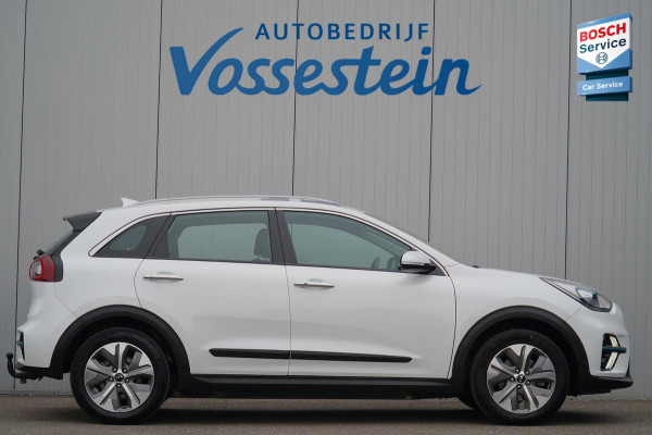 Kia e-Niro DynamicLine 64 kWh / Navigatie / Incl. BTW / Trekhaak / Climate / Cruise Control