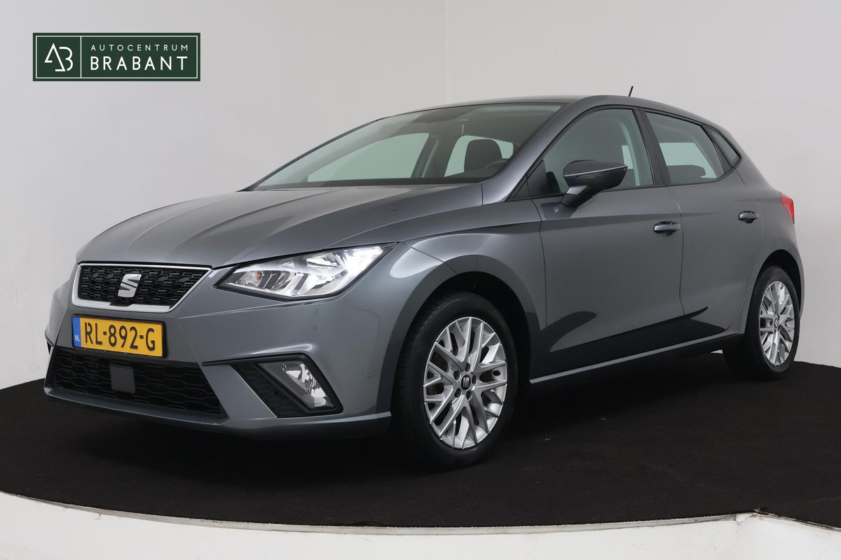 Seat Ibiza 1.0 TSI Style (NAVIGATIE, PARKEERSENSOREN, CRUISE, CARPLAY, NL-AUTO, GOED ONDERHOUDEN)