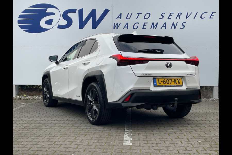 Lexus UX 250h Business Line | Trekhaak | Parelmoer | CarPlay | Camera | LED | ACC