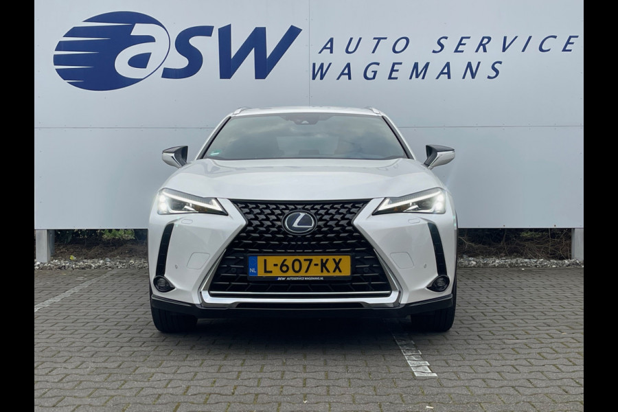 Lexus UX 250h Business Line | Trekhaak | Parelmoer | CarPlay | Camera | LED | ACC