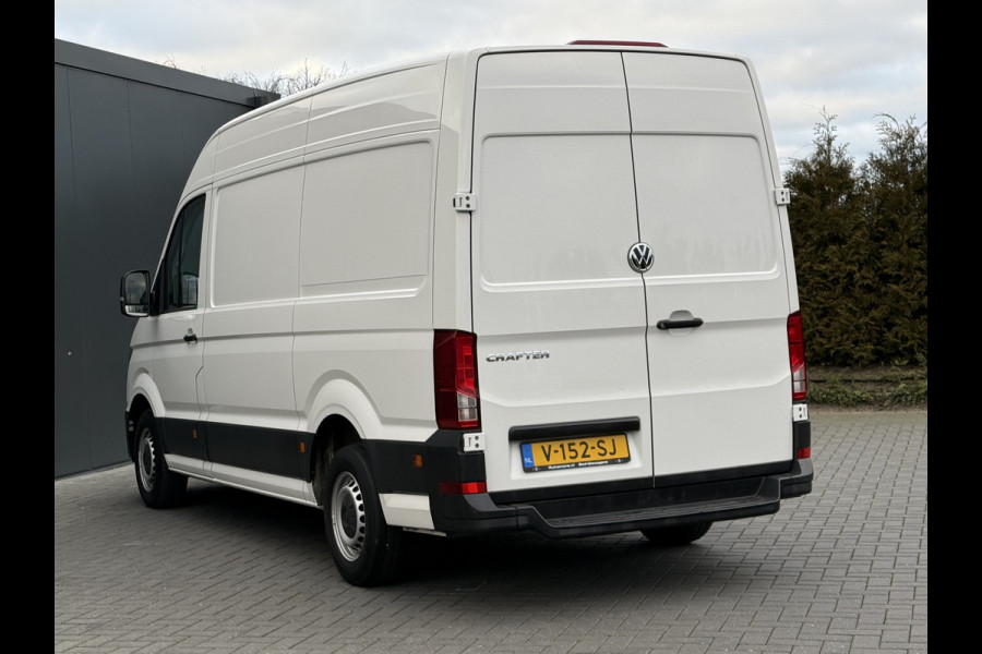 Volkswagen Crafter 35 2.0 TDI 141 PK / L3H3 / 1e EIG. / NETTE BUS / AIRCO / CRUISE / GEVEERDE STOEL