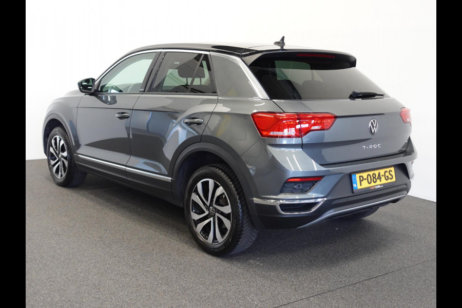 Volkswagen T-Roc 1.5 TSI DSG Active | Navigatie | Climate Control | Lane Assist | DAB | Parkeersensoren | Lichtmetalen Velgen | Privacy Glass