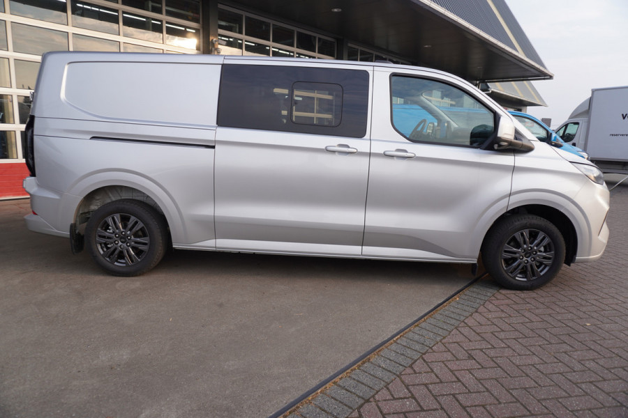 Ford Transit Custom 320L 2.0 TDCI 170PK L2H1 Limited DubbelCabine Automaat Trekhaak Nr. V072 | Schuifdeur links en rechts | Airco | Adap.Cruise | Navi | 360 Camera