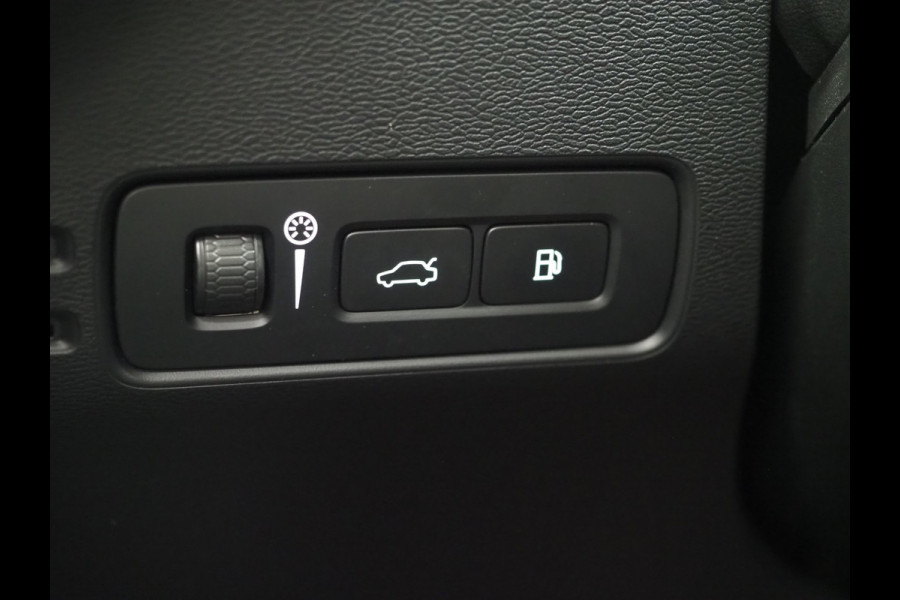Volvo XC40 1.5 T4 Recharge Ultimate | Panoramadak | Pilot Assist | Harman/Kardon | 360 | Keyless